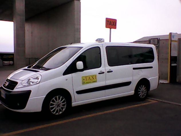 TAXI - Foto 2