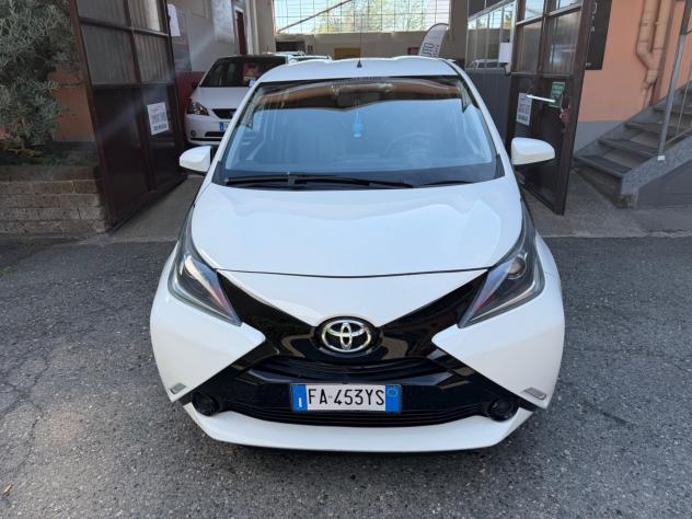Toyota Aygo 1.0 VVT-i 69 CV 5 porte x-clusiv