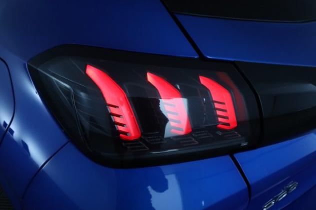 PEUGEOT 208 208 PureTech 100 Stop&Start 5 porte Allure Pack rif. 23998716 - Foto 10