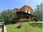 Villa in vendita a Montuolo - Lucca 300 mq  Rif: 1386105