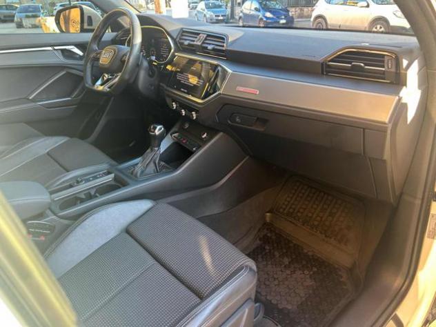 AUDI Q3 35 TDI S tronic S line edition rif. 23750464 - Foto 10