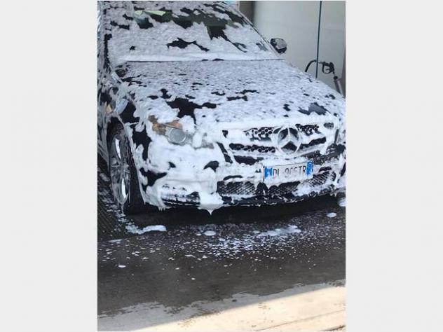 Autolavaggio self service con portale + piste BS