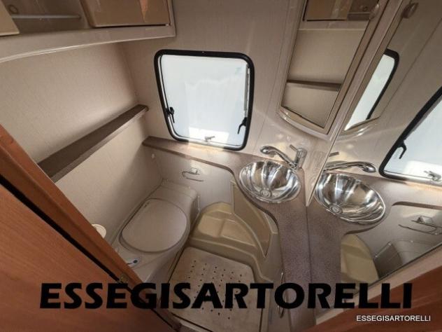 CARAVELAIR VENICIA CARAVAN 6 POSTI MOVER CLIMA FRIGO MAXI 2014 PARETI LISCIE - Foto 9
