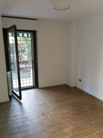 EUR TORRINO BILOCALE CON GIARDINO PRIVATO - Foto 8