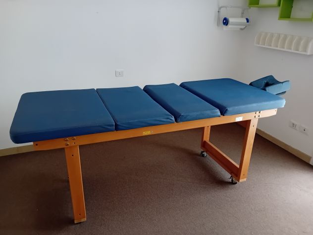 LETTINO IN LEGNO GIVAS 40.60 ( FISIOTERAPIA AMBULATORIO )COME NUOVO - Foto 2
