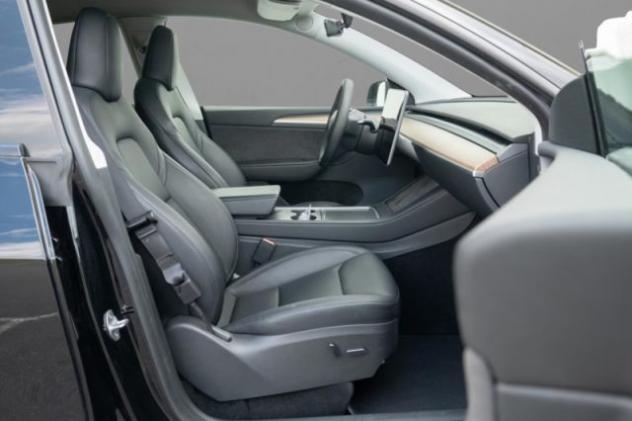 TESLA Model Y Long Range AWD rif. 23757499 - Foto 7