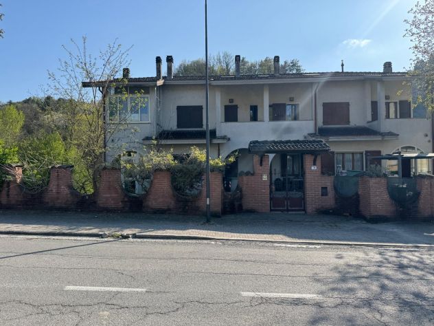 Trilocale con camino al piano primo Pellegrino Parmense