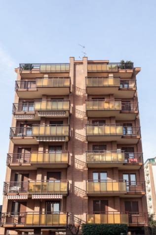 Appartamento di 80 m² con 3 locali e box auto in vendita a Torino - Foto 2