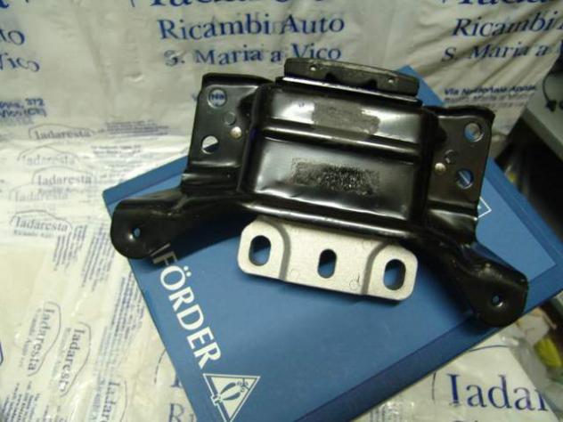 Cerco: Supporto cambio golf 7 / audi a3 5q0199555r - Foto 2