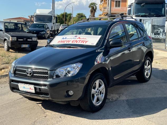 TOYOTA RAV4 2.2 4-4D 136 CV SOL 4X4 - Foto 4
