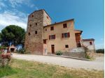 Ampio casolare panoramico con Torre del 1200 con vista su San Gimignano