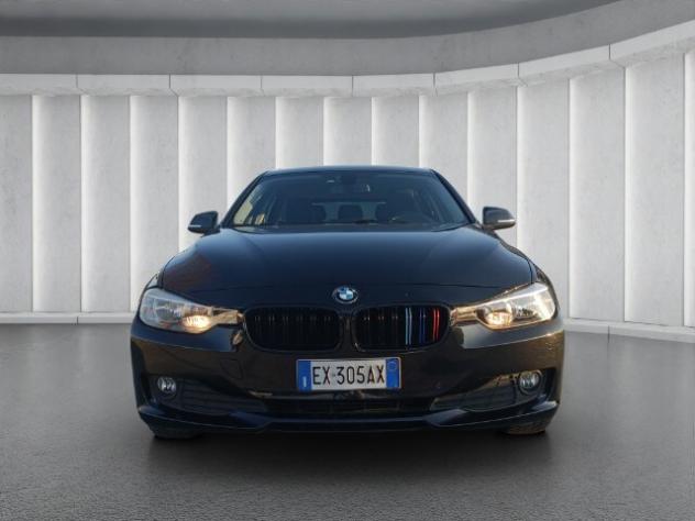 BMW Serie 3 (F30/31) 316d Touring Business aut. - Foto 6