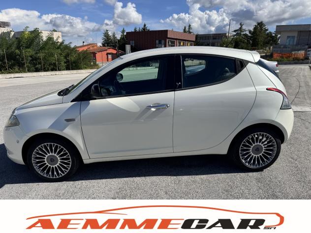 Lancia Ypsilon 0.9 TwinAir 85 CV 5 porte S&S Platinum