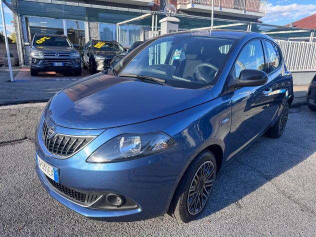 Lancia Ypsilon Ypsilon 1.0 firefly hybrid Gold s&s 70cv