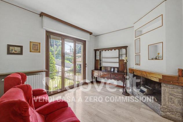 Villa di 236 m² con più di 5 locali in vendita a Gallarate - Foto 2
