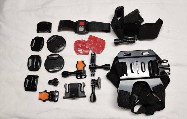ACTION CAM 4K usata + accessori - Foto 2