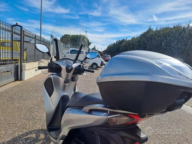 Honda SH 125 ABS 2018 KM 10700 GARANZIA - Foto 4