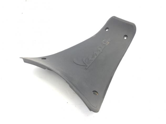 PIAGGIO VESPA GTS SUPER HPE KM0 300 COPERCHIO TAPPO VANO BATTERIA 2020 2022 - Foto 2