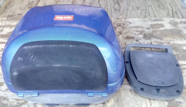 BAULETTO GIVI L. 30 CON SCHIENALE per APRILIA LEONARDO 125-150-200 usato - Foto 2