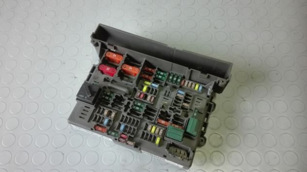 Centralina fusibili Bmw E90 320D XD del 2009 (9119446-03)