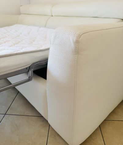 Divano letto matrimoniale in vera pelle bianca - Foto 8