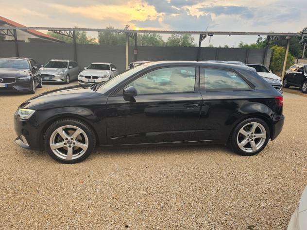 Audi A3 1.6 TDI S tronic Business neopatentati automatico - Foto 2