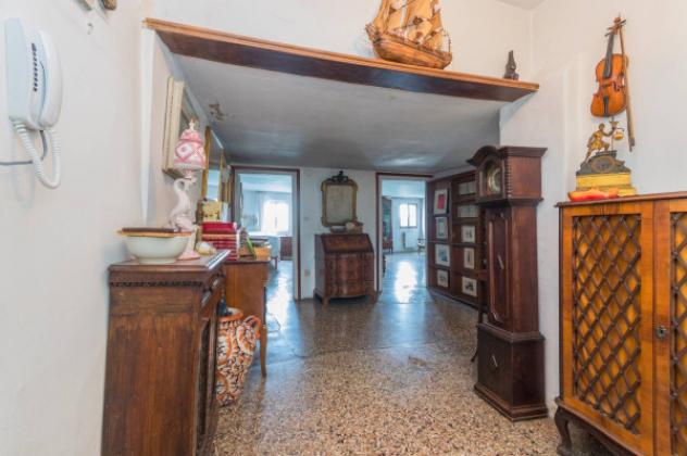 Appartamento di 139 m² con più di 5 locali in vendita a Venezia - Foto 2
