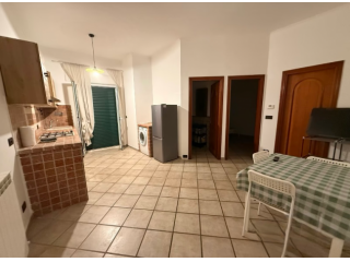 FIUMICINO GRAZIOSO BILOCALE ARREDATO CON BALCONE