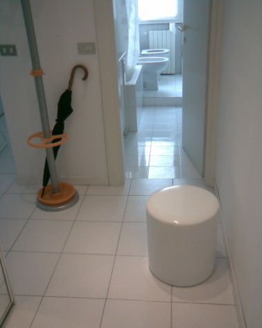 Offro monolocale ben arredato in affitto - Foto 6