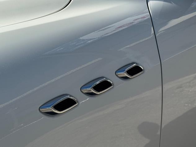 MASERATI LEVANTE 3.0 D V6 250 GRANSPORT IVA ESPOSTA - Foto 7
