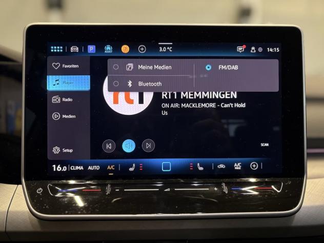 Volkswagen Golf Variant 1.5 eTSI ACT Life DSG Cockpit App Connect 16" Winter Pack - Foto 8