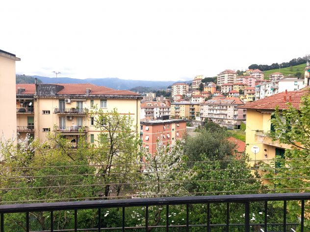 6 vani 2 balconi cantina p.auto scoperto - Foto 10
