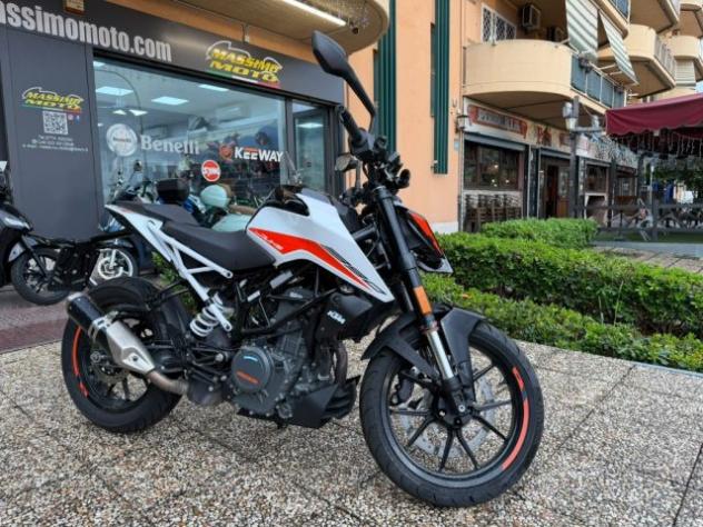 KTM 390 Duke TUTTO INCLUSO ANCHE PASSAGGIO! MINI RATE rif. 24190877 - Foto 4