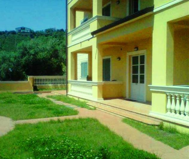 APPARTAMENTO INDIPENDENTE di 3 vani e di 70 mq (MASSA - ROMAGNANO) rif. AR-CANDY - Foto 9