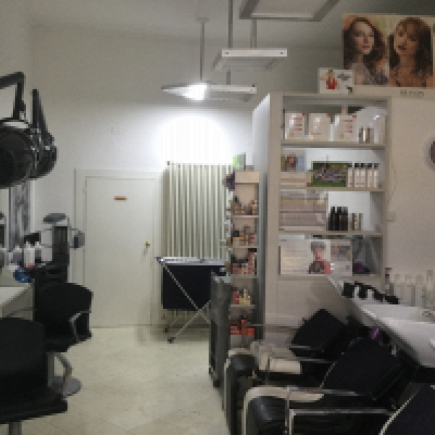 Centro di Bellezza Classe e Stile - Parrucchiera Unisex - Foto 4