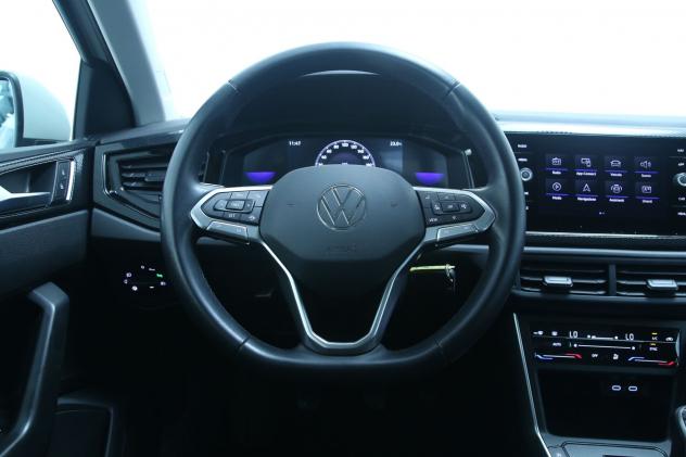 Volkswagen Polo 1.0 TSI Life Cerchi in lega "Essex" 5,5 J x 15" Black/ Tech Pack/Climatronic/Park Pilot/Mirror Pack - Foto 10