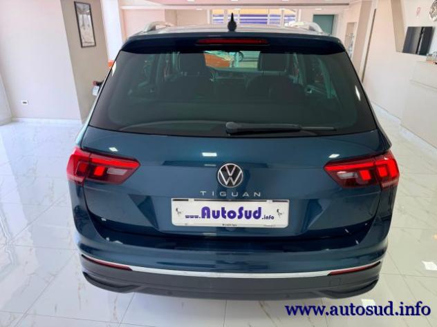VOLKSWAGEN Tiguan 2.0 TDI 150 CV SCR DSG Life rif. 23991597 - Foto 5
