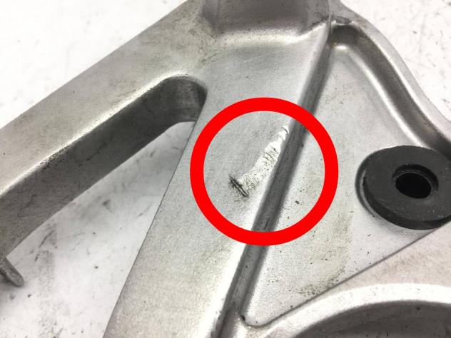 HONDA CBR RR ABS KM0 600 STAFFA SUPPORTO PEDANA ANTERIORE DESTRA 2024 2026 - Foto 3