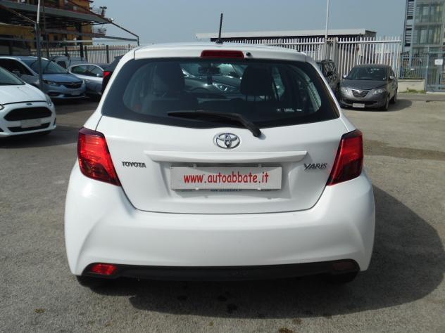 Toyota Yaris 1.0 GPL 5 porte Cool - Foto 6