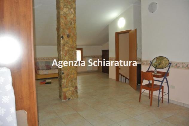 MONTECCHIO VENDESI APPARTAMENTO INDIPENDENTE SU QUADRIFAMILIARE CON MANSARDA - Foto 12