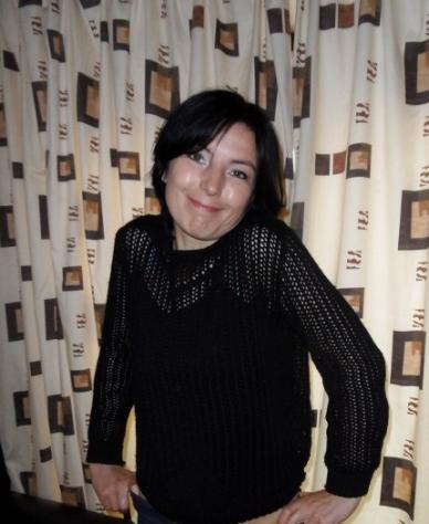 Donna di Melfi, 34 anni.  Fisico Normale Tel: