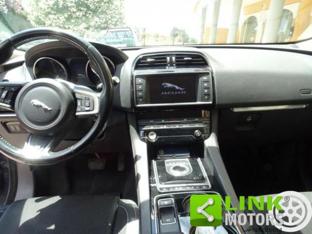 JAGUAR F-Pace 2.0 D. 180 CV R-SPORT rif. 24019671 - Foto 10