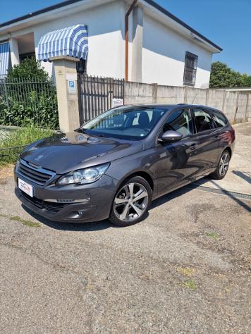 Peugeot 308 Turbo 130 S&S SW Allure distrb nuova!! - Foto 3