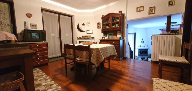 CHALET DI MONTAGNA IMMERSO NEL VERDE E NELLA TRANQUILLITA' - Foto 6