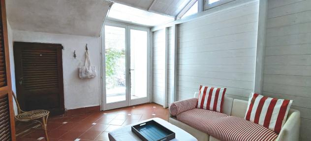 Appartamento ristrutturato con giardino e posto auto - Foto 11