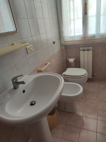 APPARTAMENTO E STANZE IN AFFITTO – URBINO (ZONA MAZZAFERRO) - Foto 9