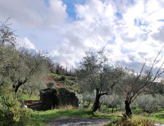 Rustico in vendita a Santo Stefano di Magra