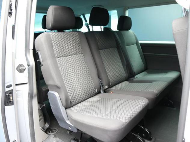VOLKSWAGEN Caravelle 2.0 TDI 110CV PC Trendline - 9 POSTI rif. 23675240 - Foto 8