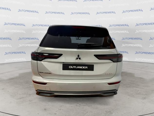 Mitsubishi Outlander PHEV 2.4L PHEV INVITE PROMO OTTOBRE - Foto 4