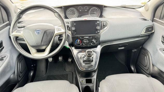 Lancia Ypsilon 1.0 FireFly 5 porte S&S Hybrid Gold - Foto 10